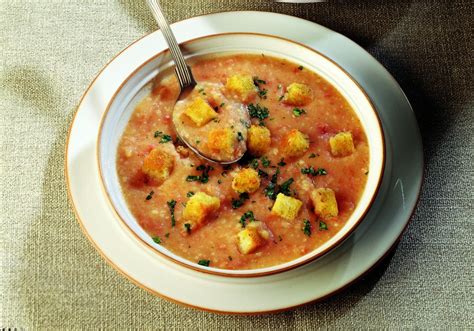  La Zuppa di Patate di Yan'an: Un Comfort Food Rustico che Scalda l'Anima con il suo Sapore Autentico!